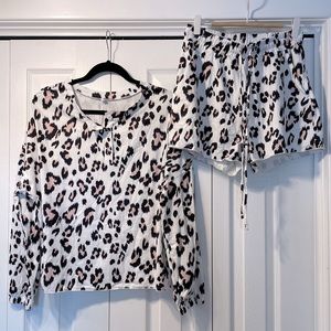 Two piece lounge set